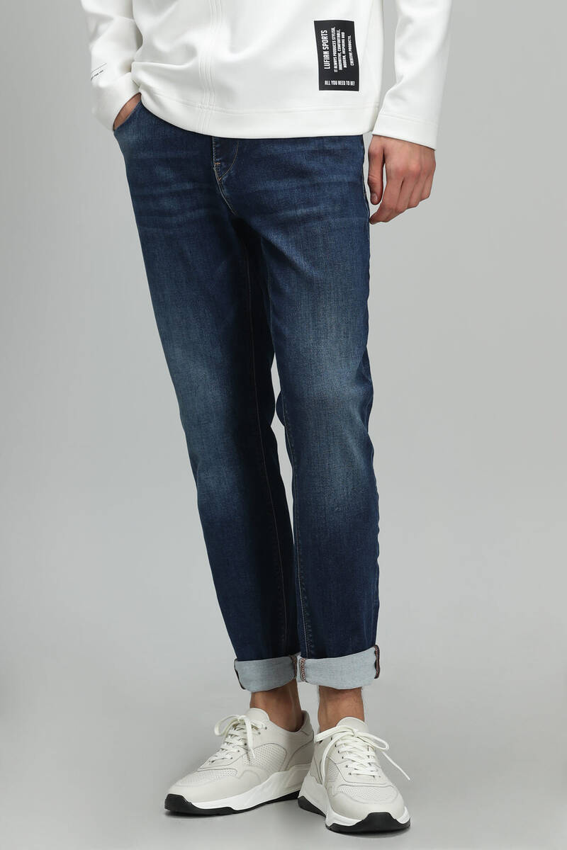 Jeans Pantolon Seçimi Nasıl Olmalıdır?